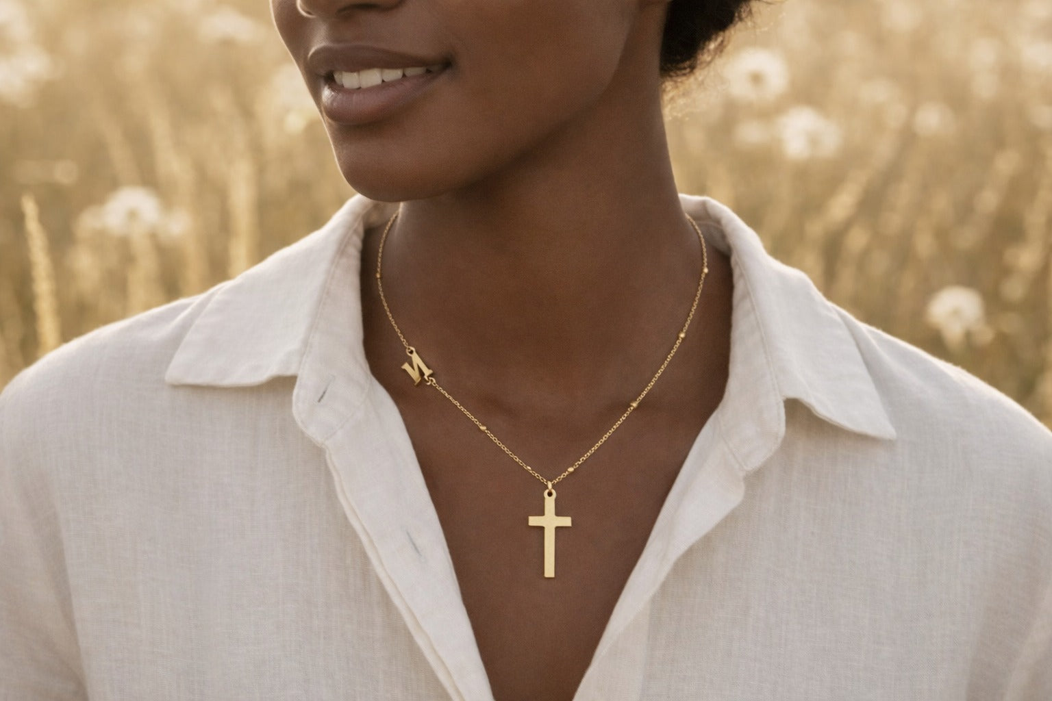 Collier Croix et Initiale incrustée - Acier inoxydable