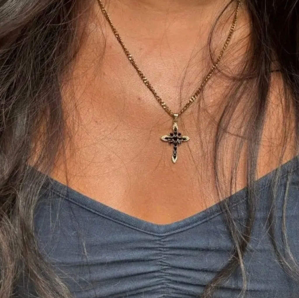 Collier Croix Divine Noire