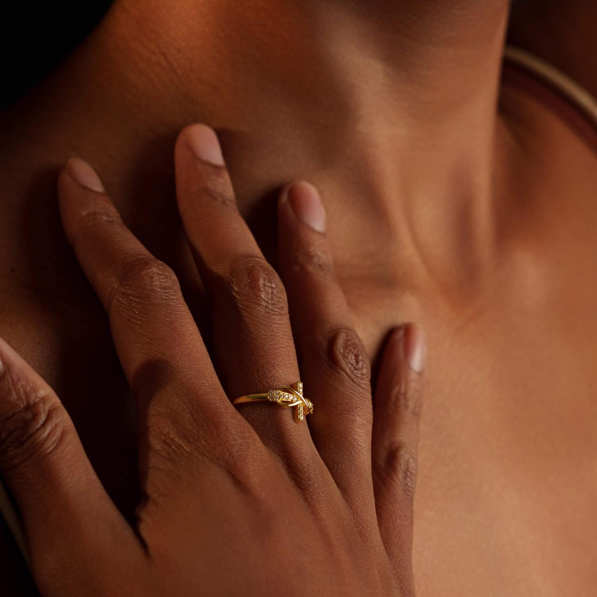 Bague Salomé en Argent 925 - Finition Or - sur mannequin