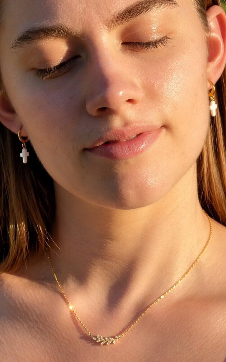 Boucles d'oreilles Croix Nacre