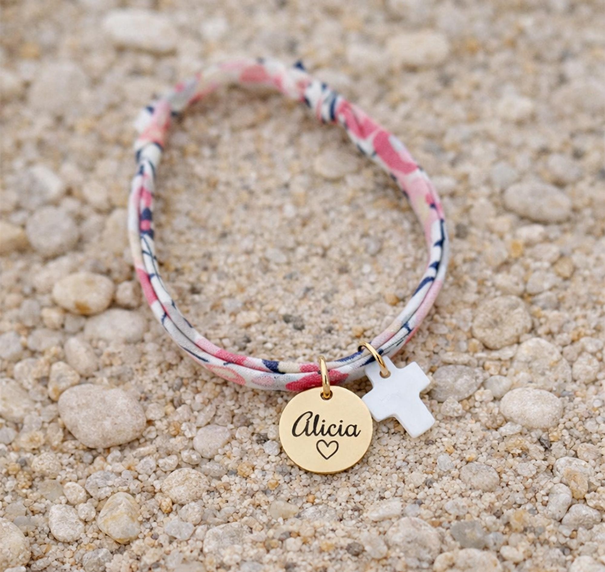 Bracelet avec médaille à graver couleur blanche