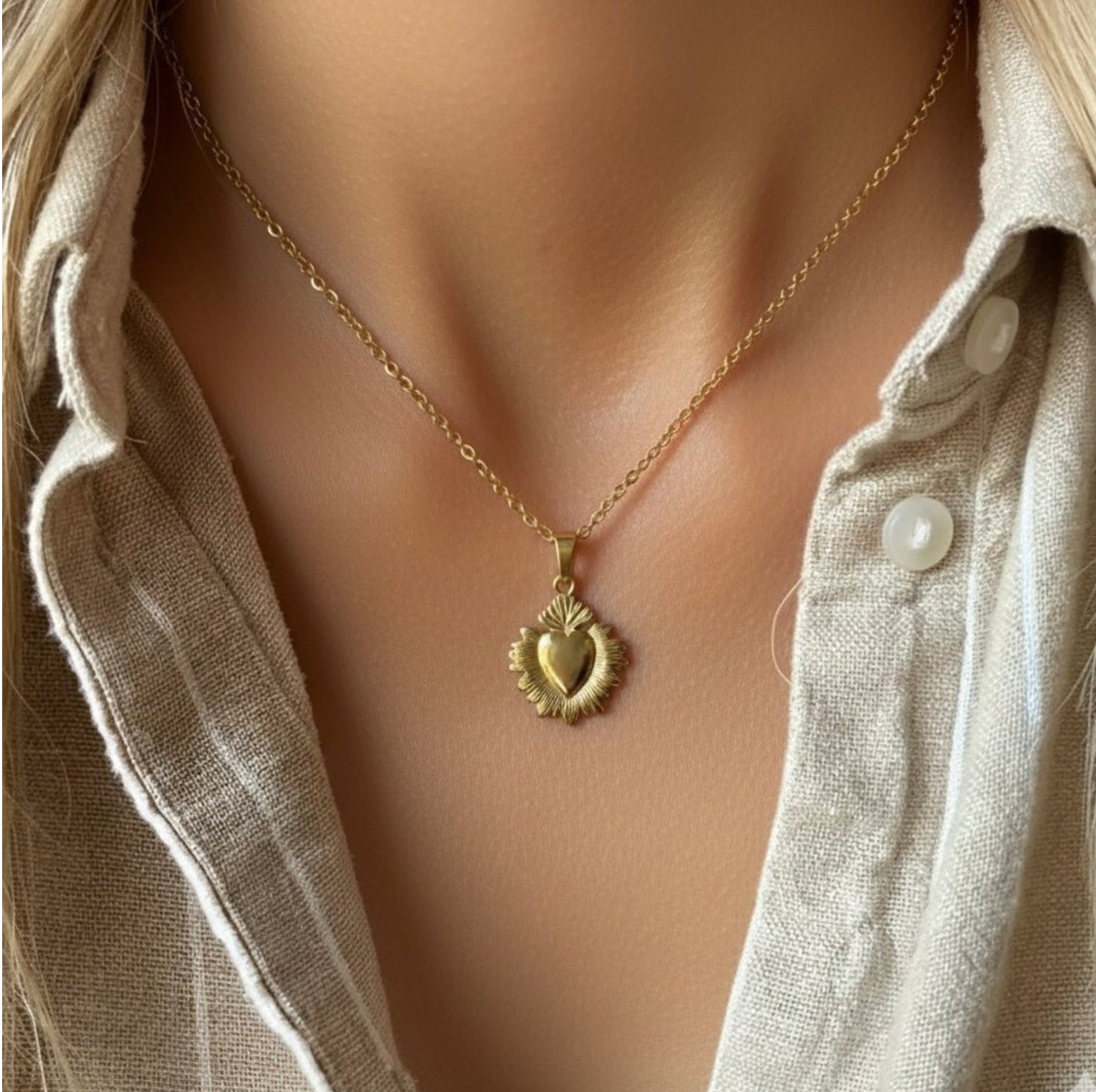 Collier Sacré-Cœur Doré