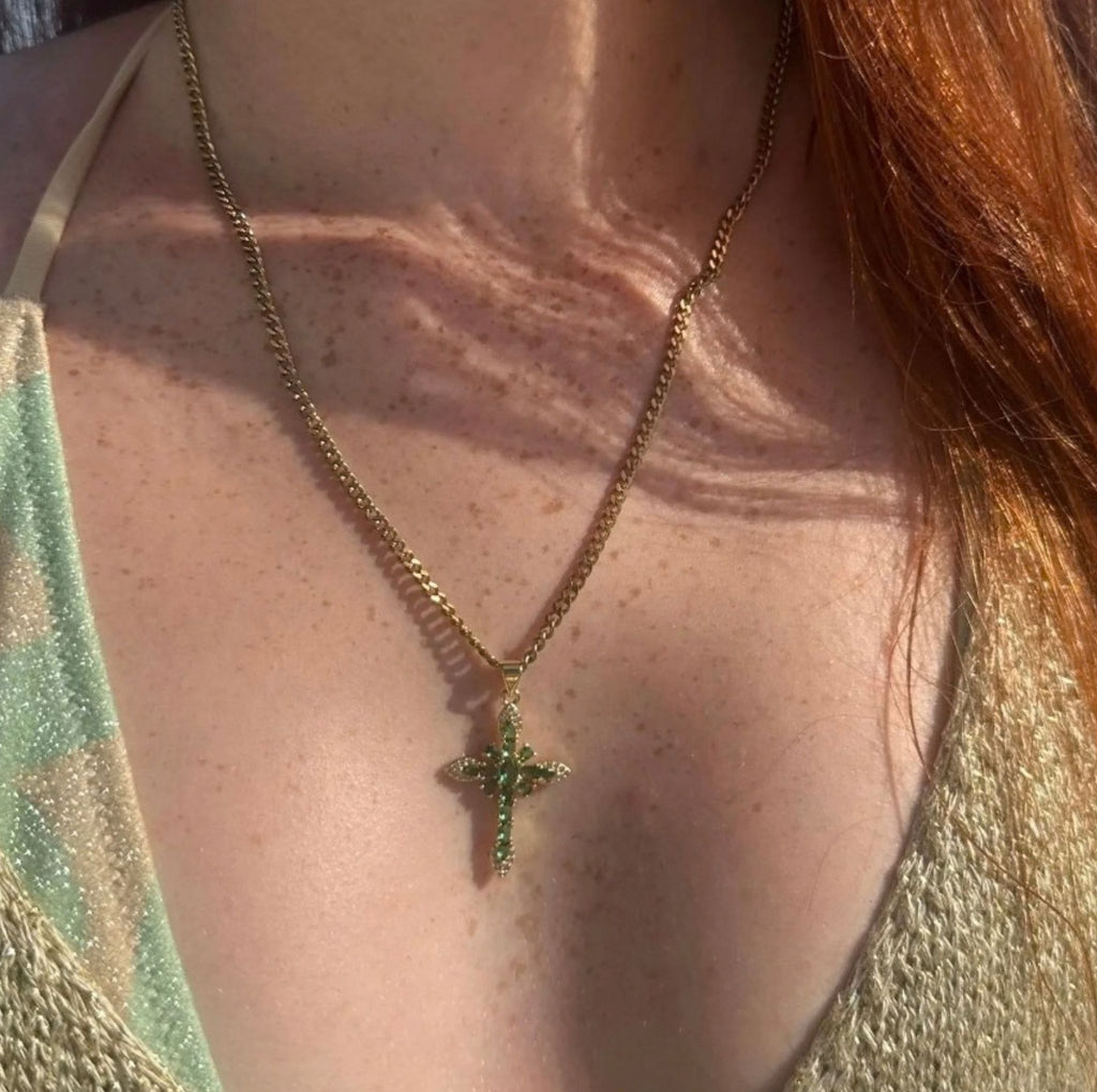 Collier croix vert émeraude