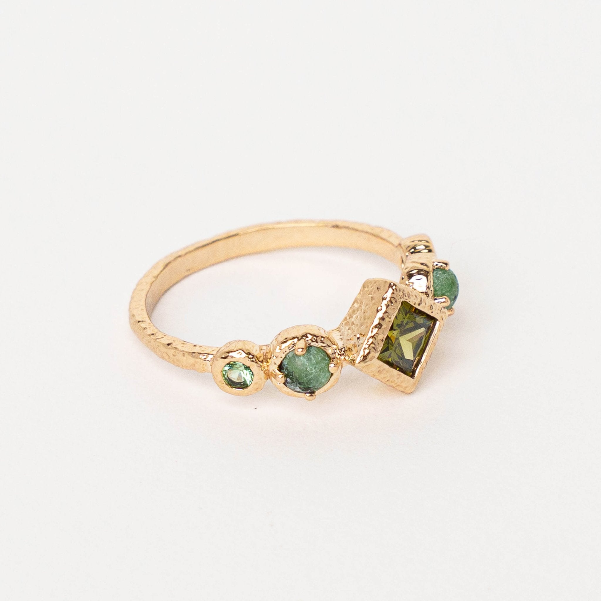 Bague Précieuse en Plaqué Or avec Zirconium Vert et Rubis Zoïsite - Bijoux Croix