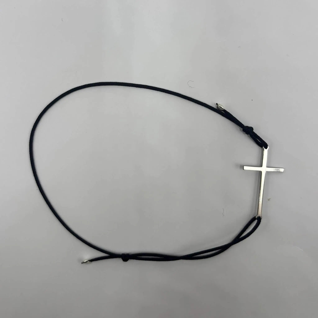 Bracelet Amour en finition argentée au design délicat