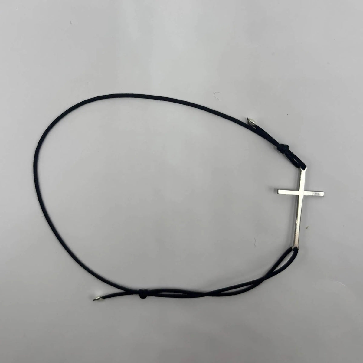 Bracelet Amour en finition argentée au design délicat