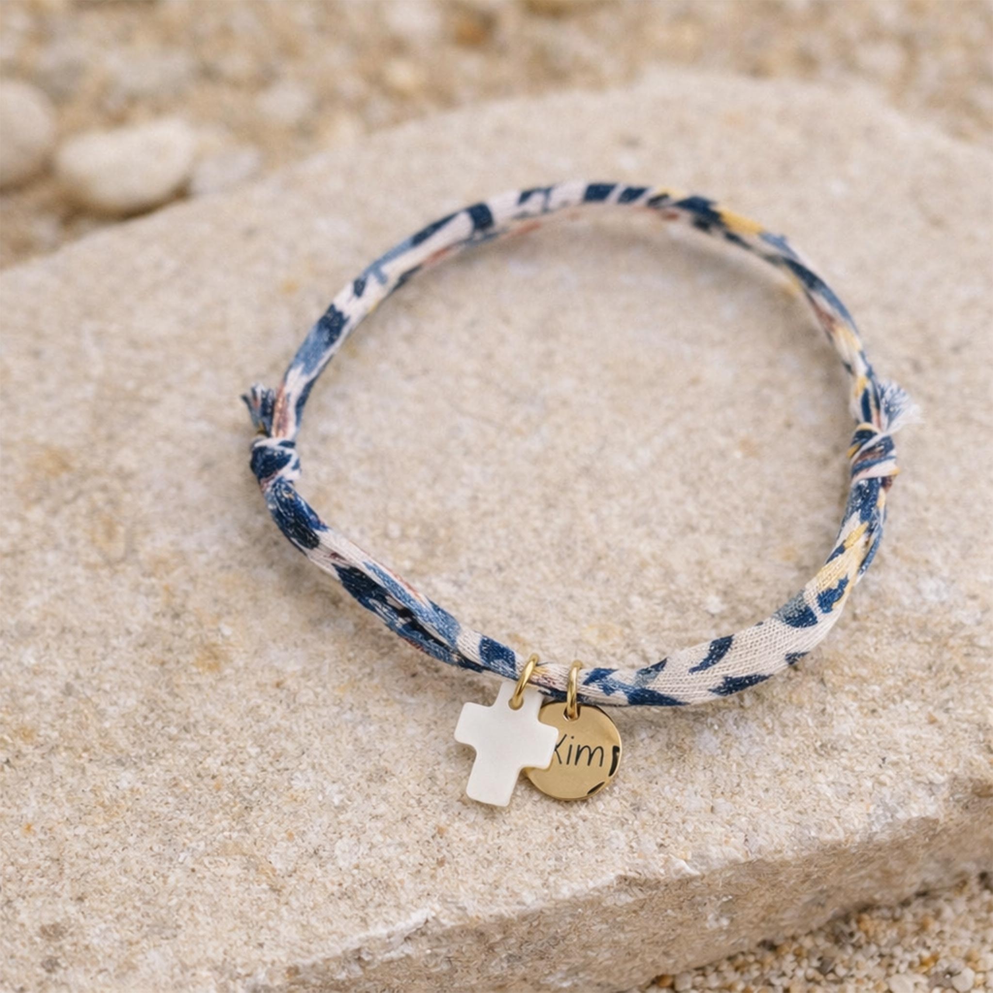 Bracelet avec médaille à graver couleur or