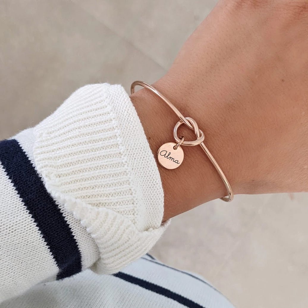 Bracelet jonc Cœur avec médaille à graver et croix en nacre - Bijoux Croix