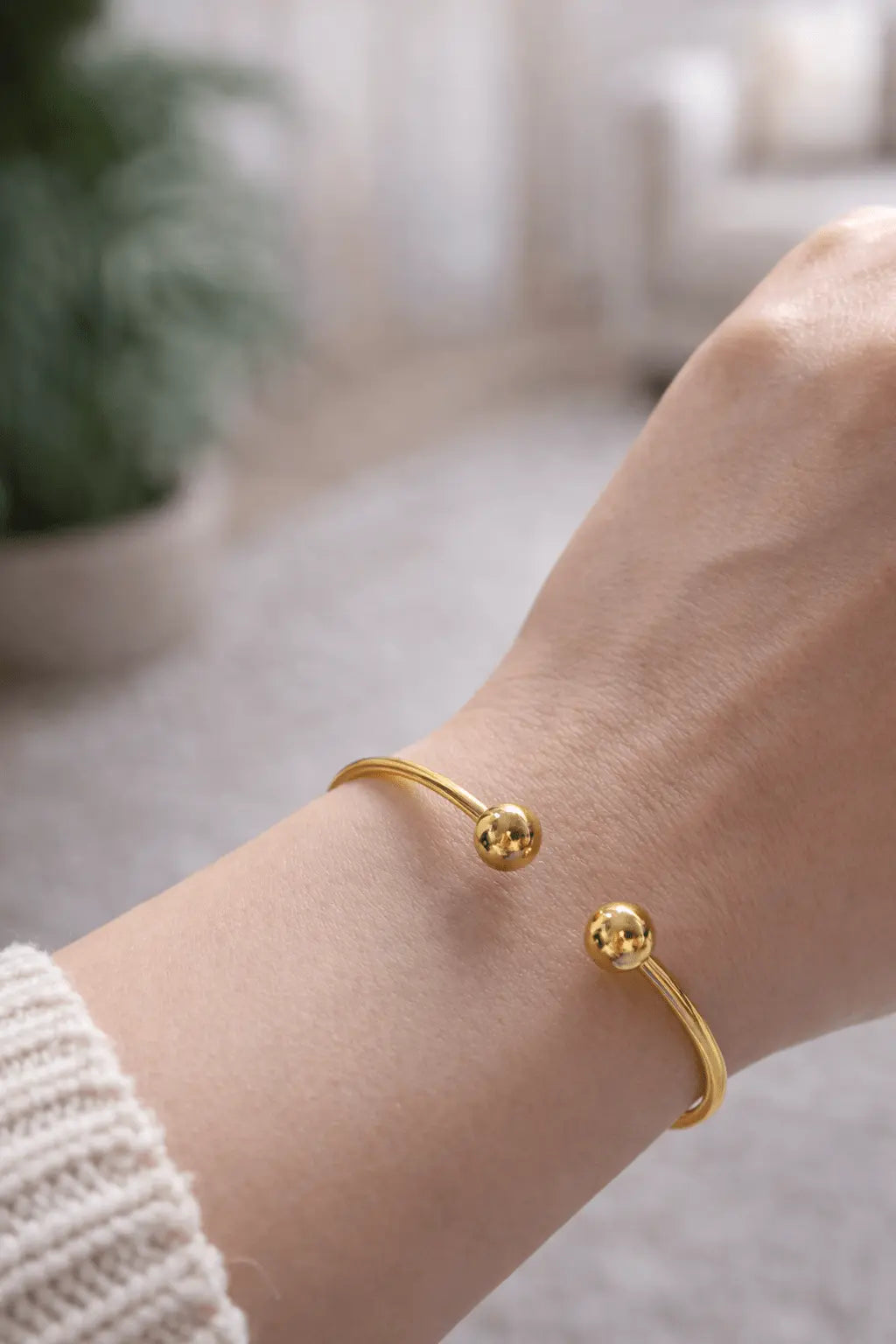 Bracelet jonc Cœur avec médaille à graver et croix en nacre - Bijoux Croix