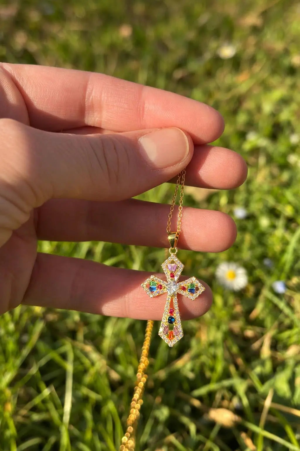 Collier croix chrétien Templière au style élégant et symbolique