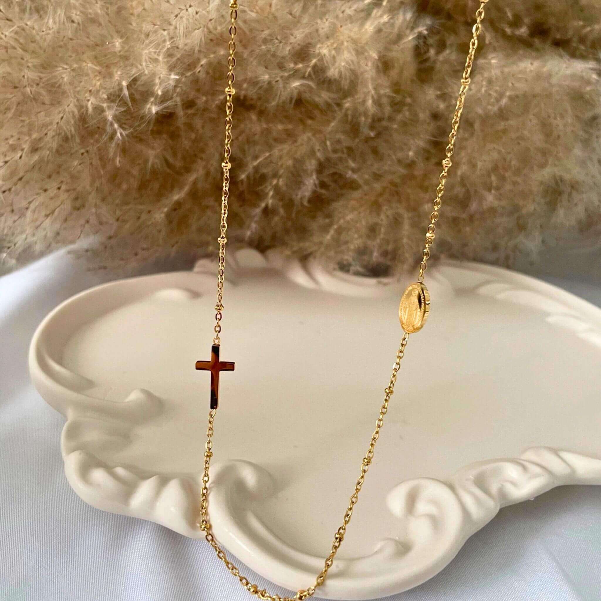 Collier Croix Eden doré en acier inoxydable avec croix et médaille Vierge Marie