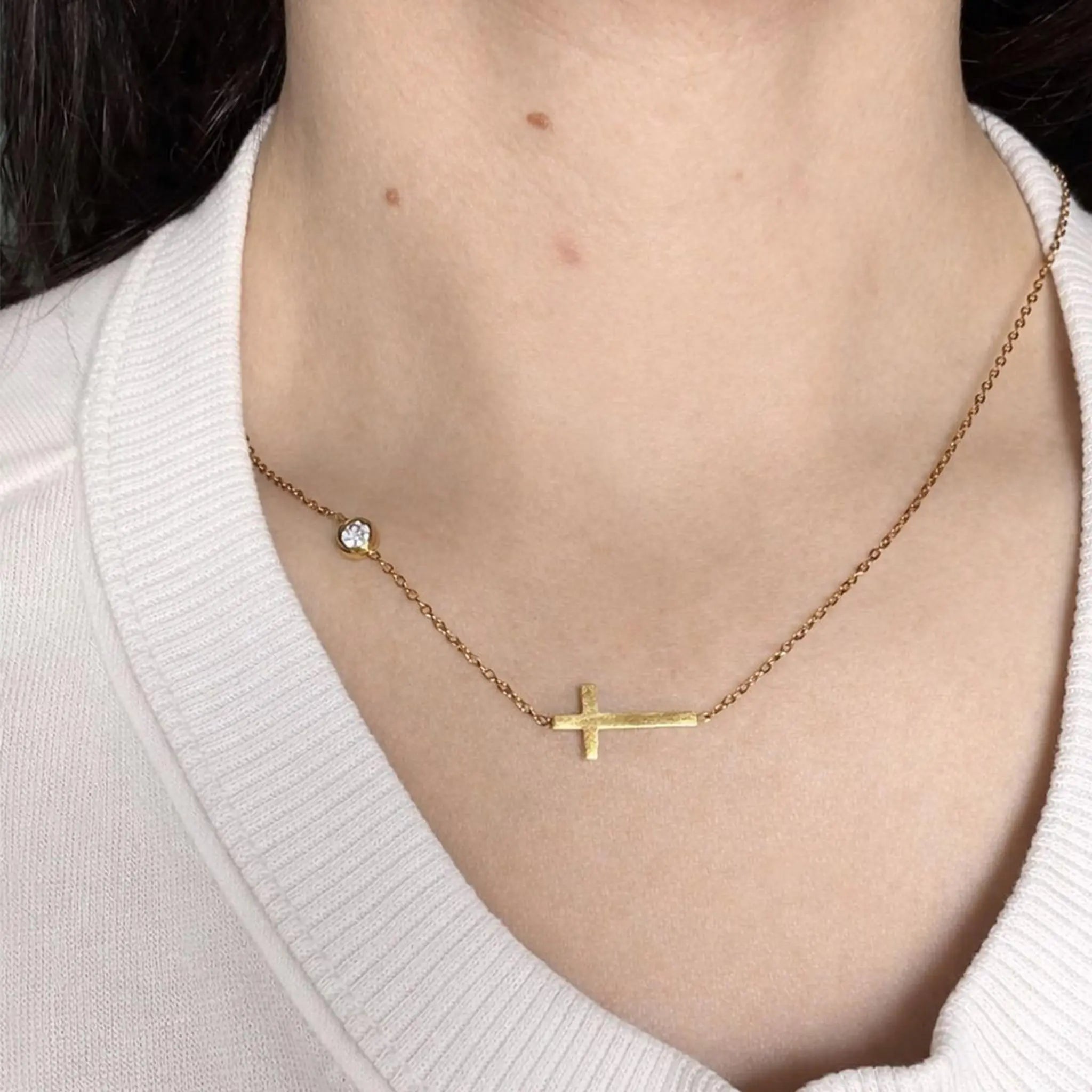 Collar cruz Emmanuel – acero inoxidabel - Bijoux Cruz