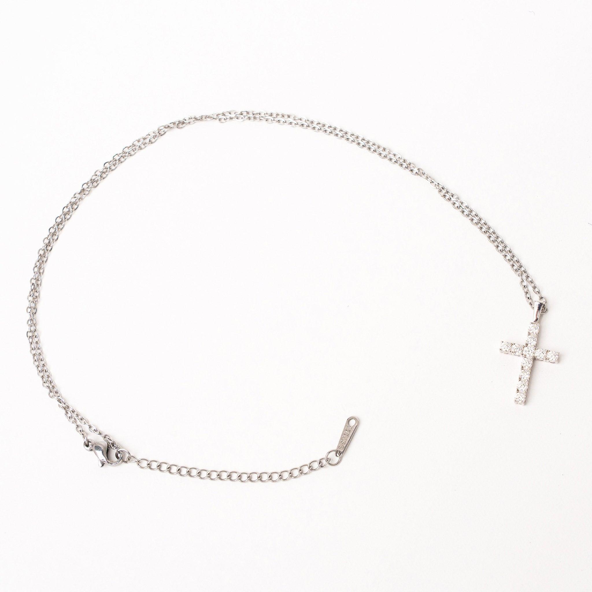 Collier croix Étoile de Bethléem finition argent vue entière