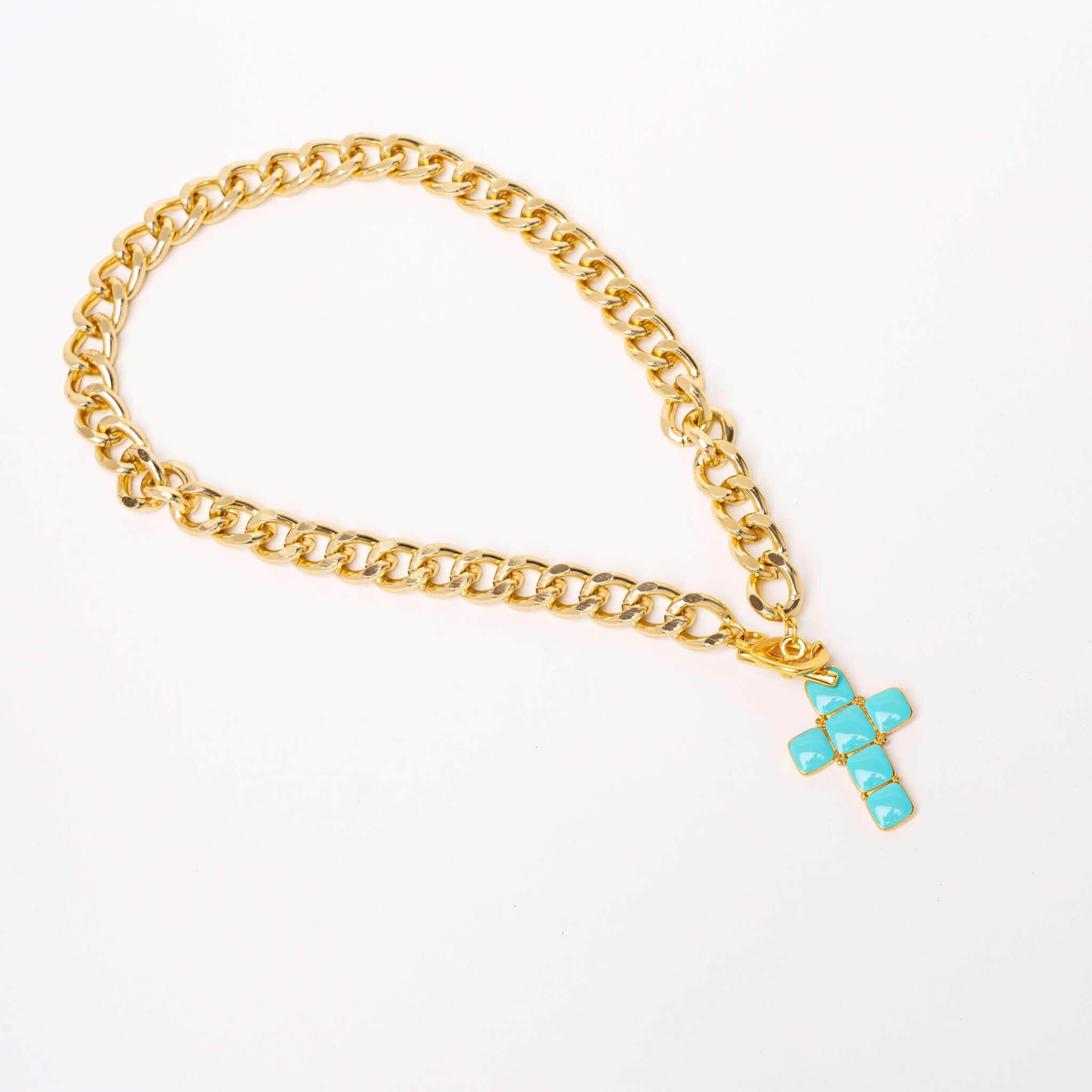 Collier Croix Léa vue entière 