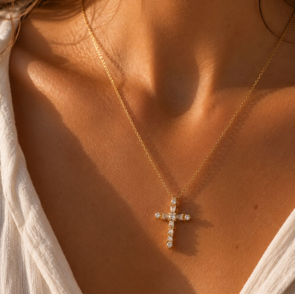 Collier croix Moriah - Acier Plaqué or 14K - Bijoux Croix 