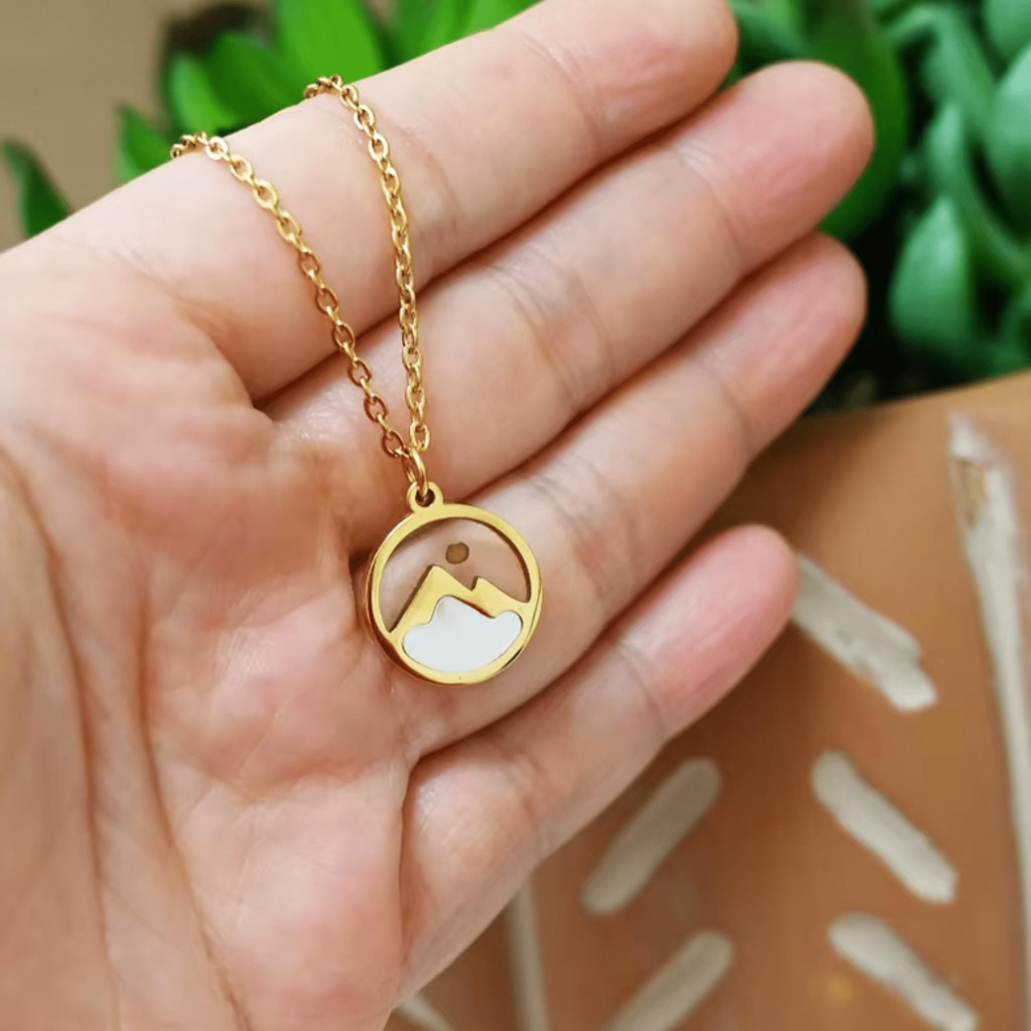 Collier Graine de Moutarde en acier inoxydable doré à la main 