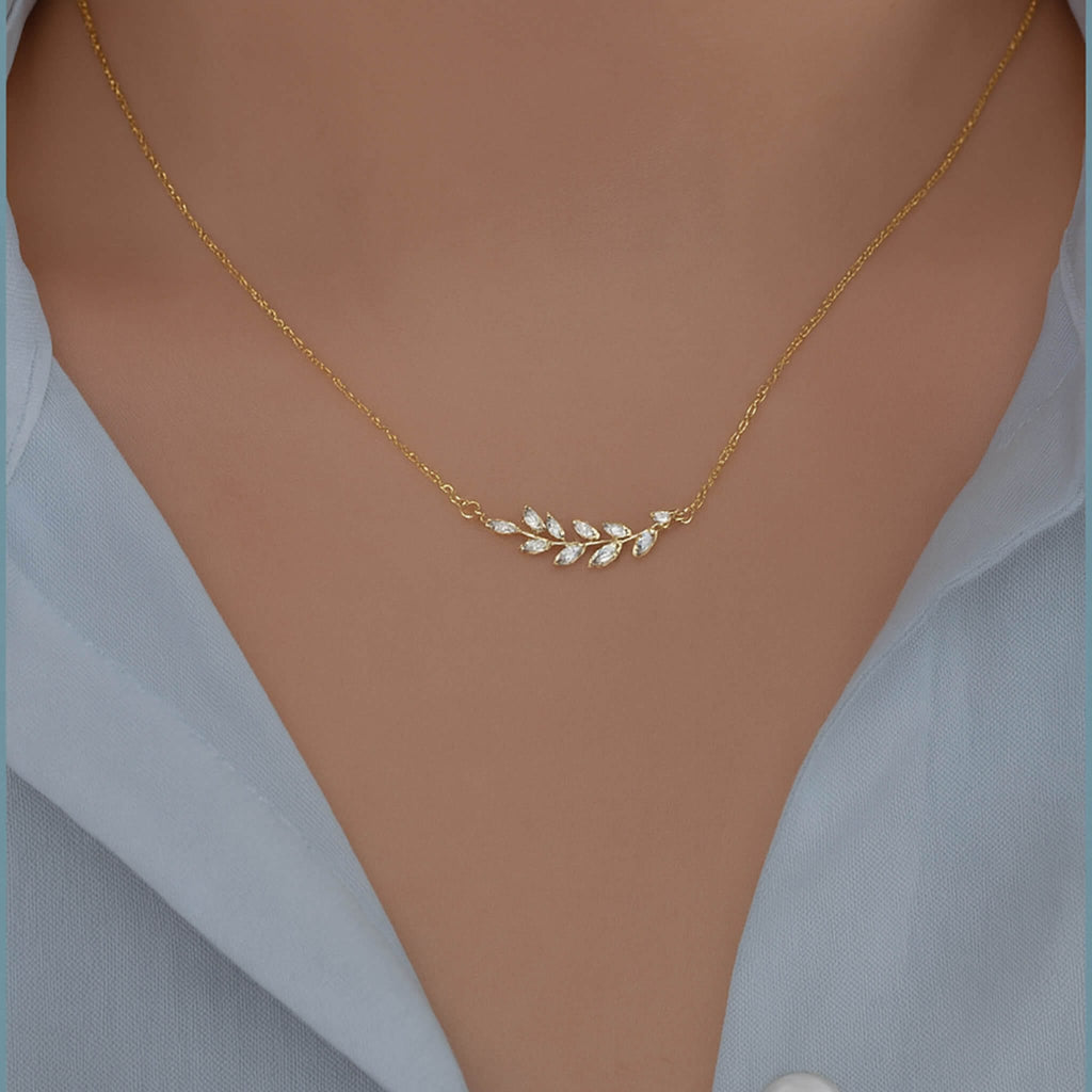 Collier Rameaux de Saule Argent porté sur cou