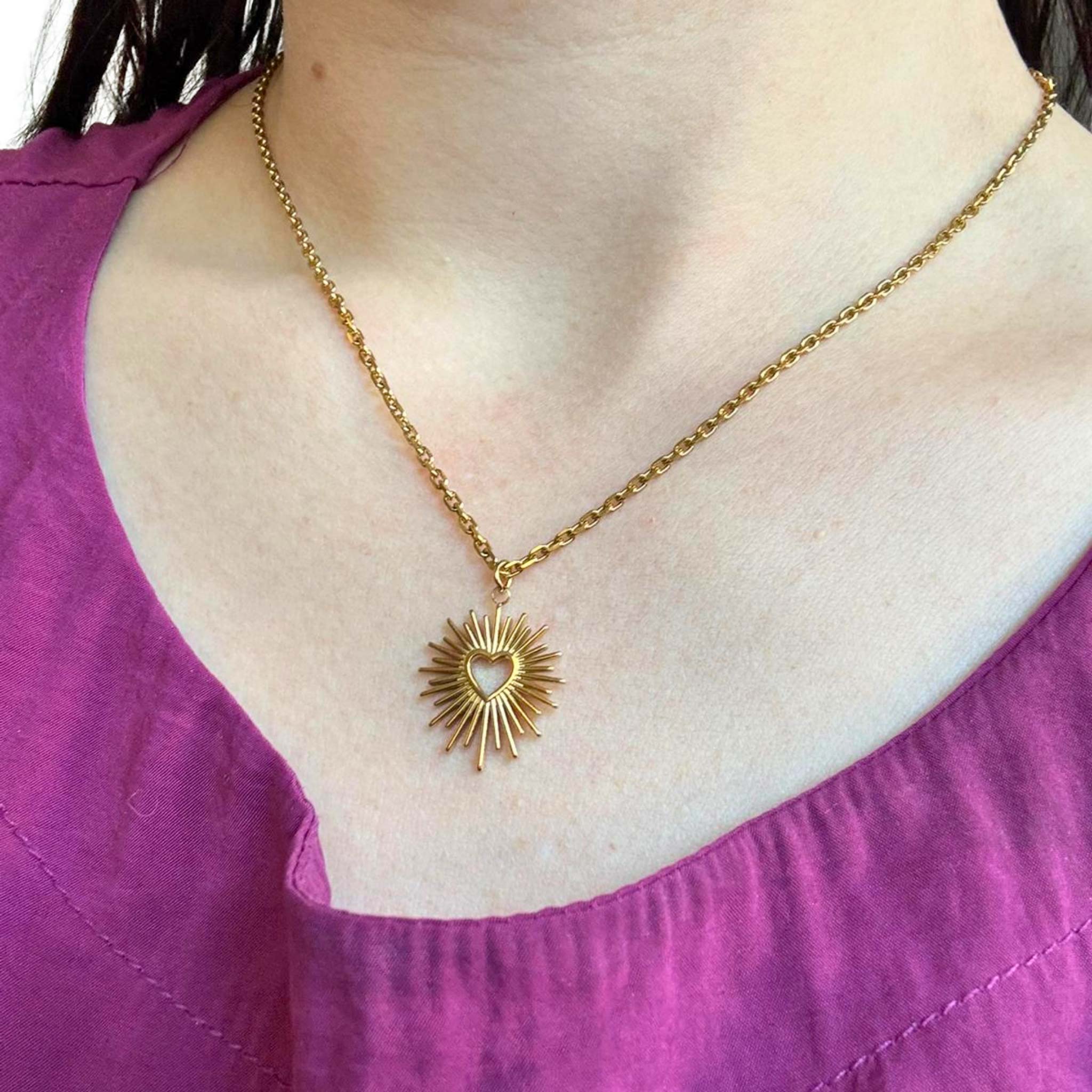 Collier Sacré - Cœur - Acier inoxydable Plaqué Or - Bijoux Croix