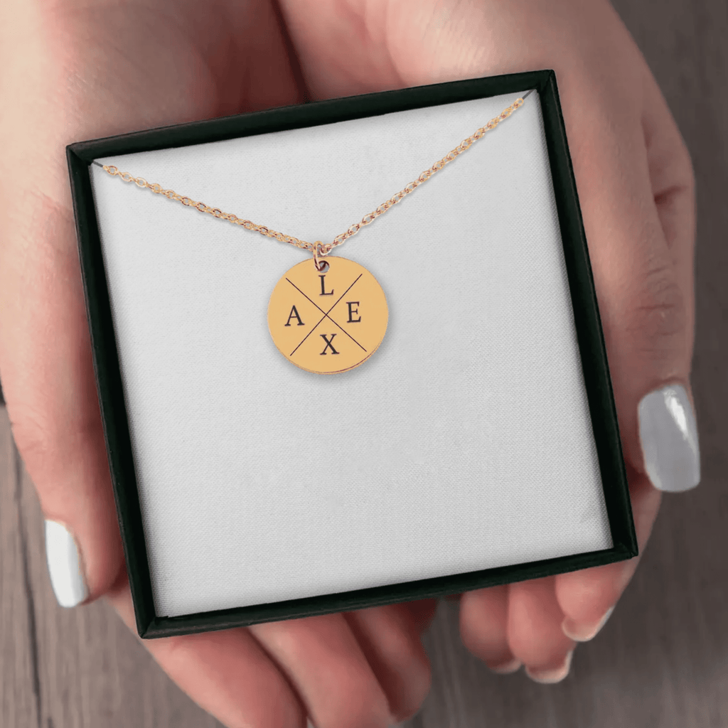 Médaillon Croix Quatre lettres - Bijoux Croix